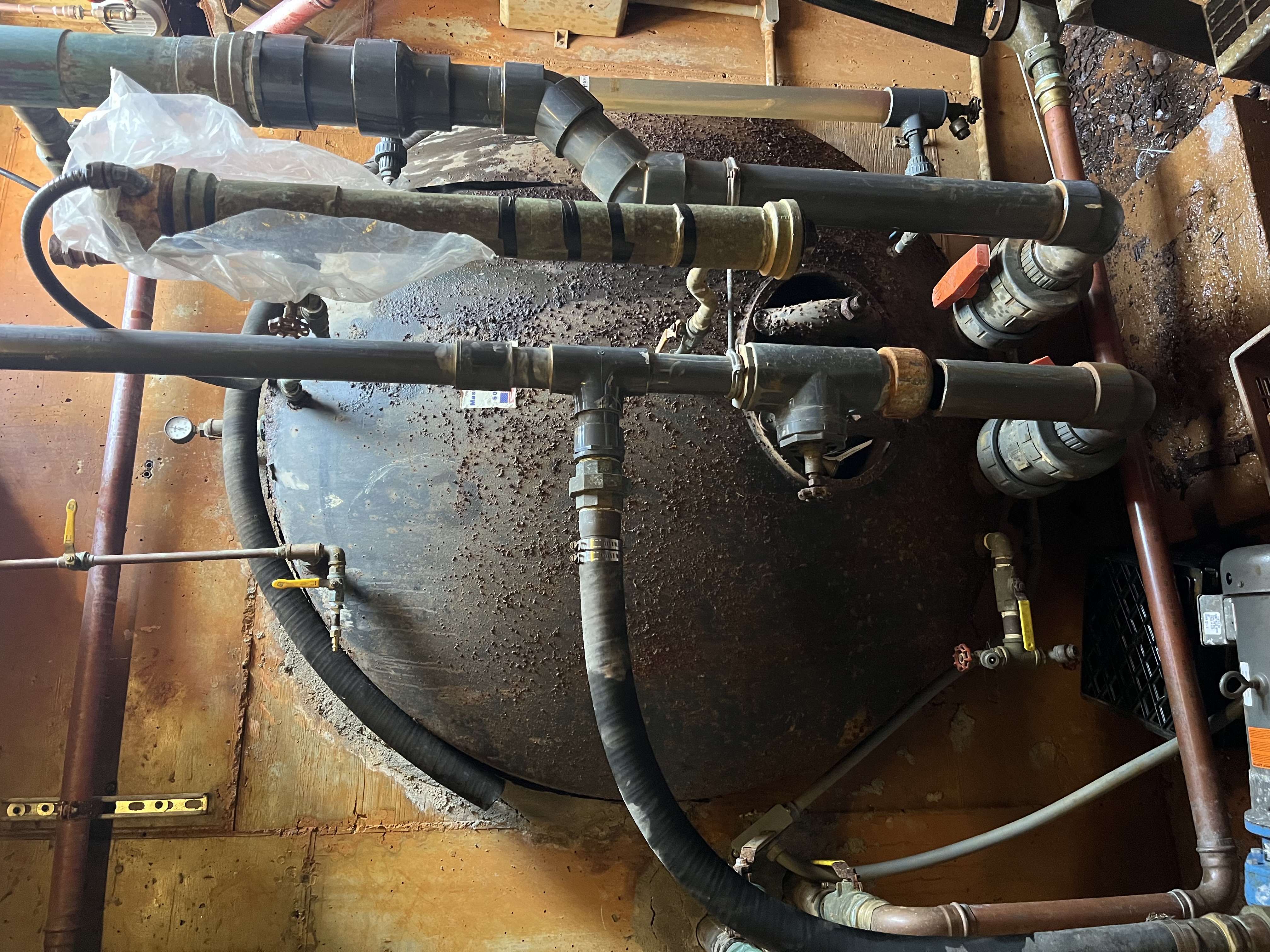 Aging water tank system WHS